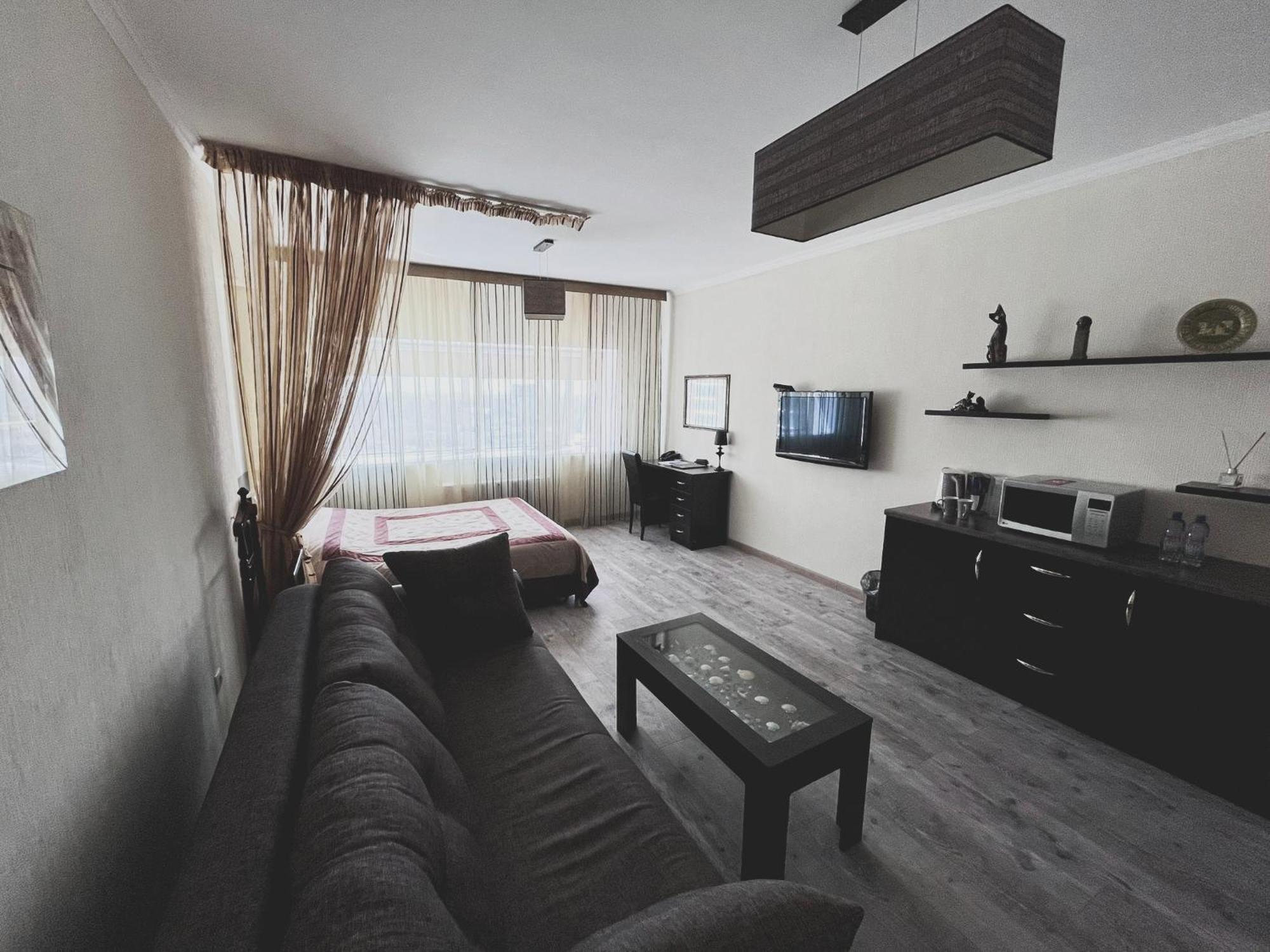 Vip House Hotel Αστάνα Εξωτερικό φωτογραφία
