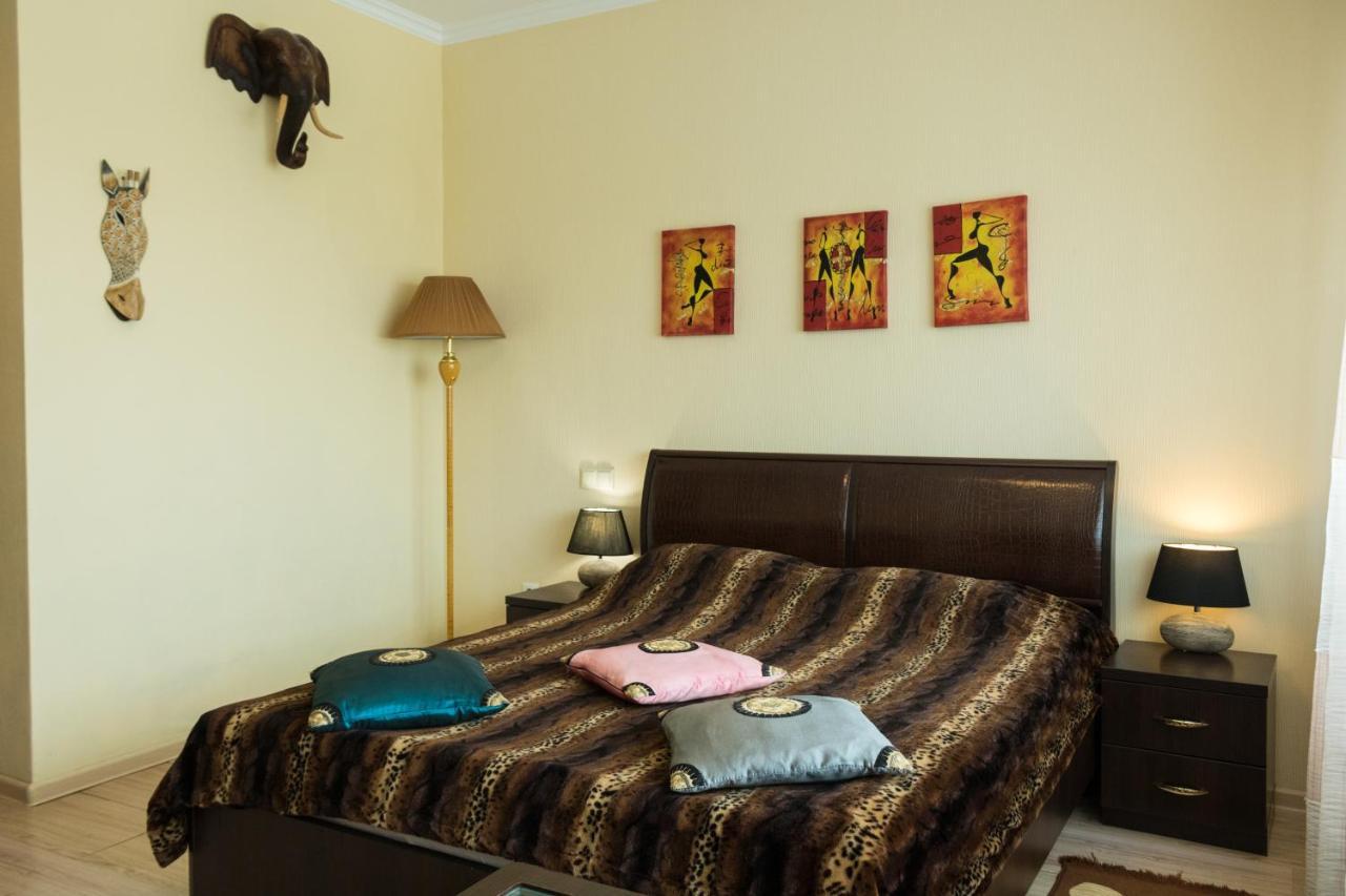 Vip House Hotel Αστάνα Εξωτερικό φωτογραφία