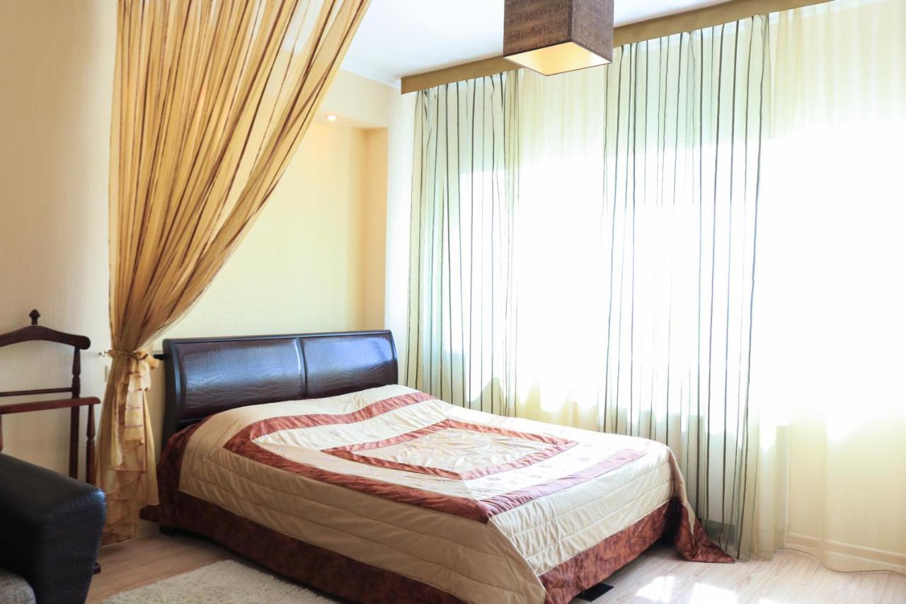 Vip House Hotel Αστάνα Εξωτερικό φωτογραφία