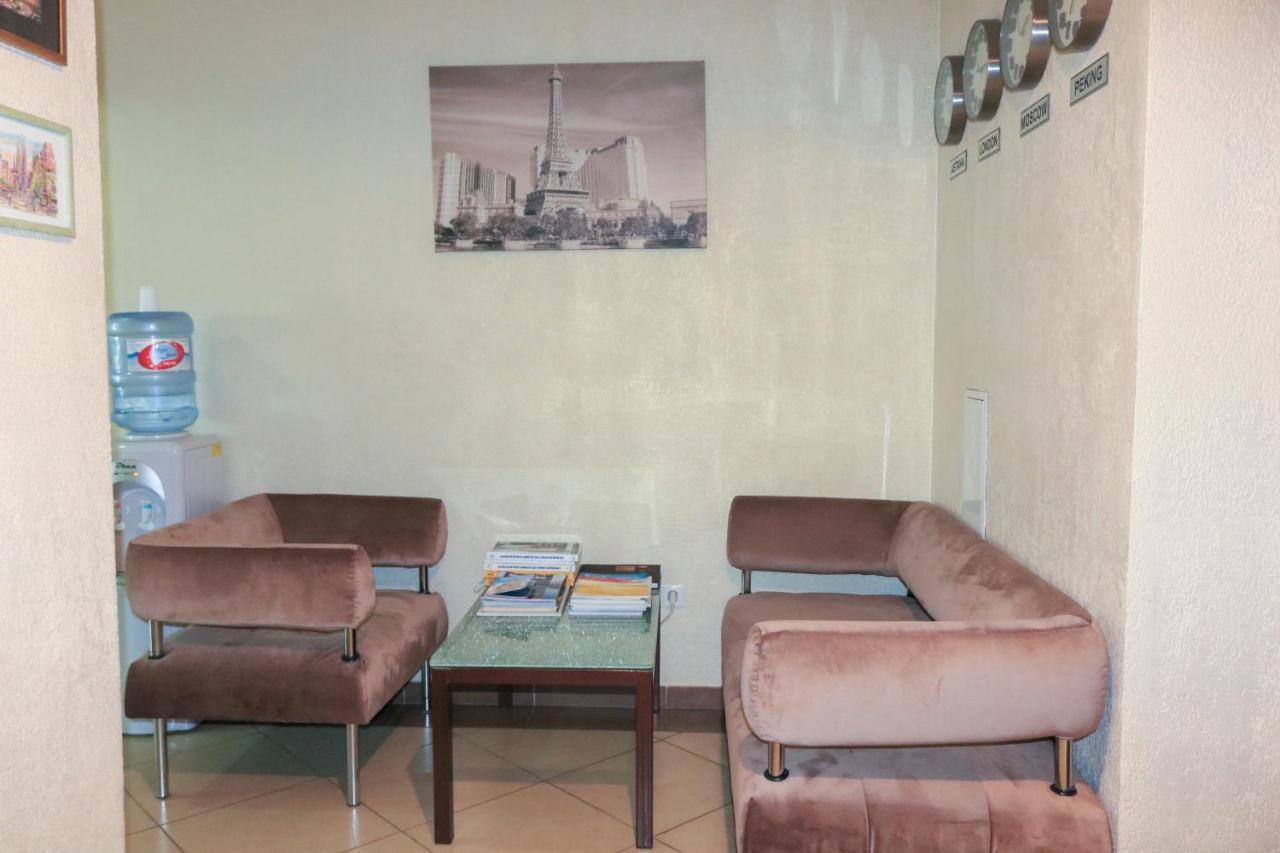 Vip House Hotel Αστάνα Εξωτερικό φωτογραφία
